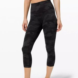 Lululemon Cropped Camo Leggings
